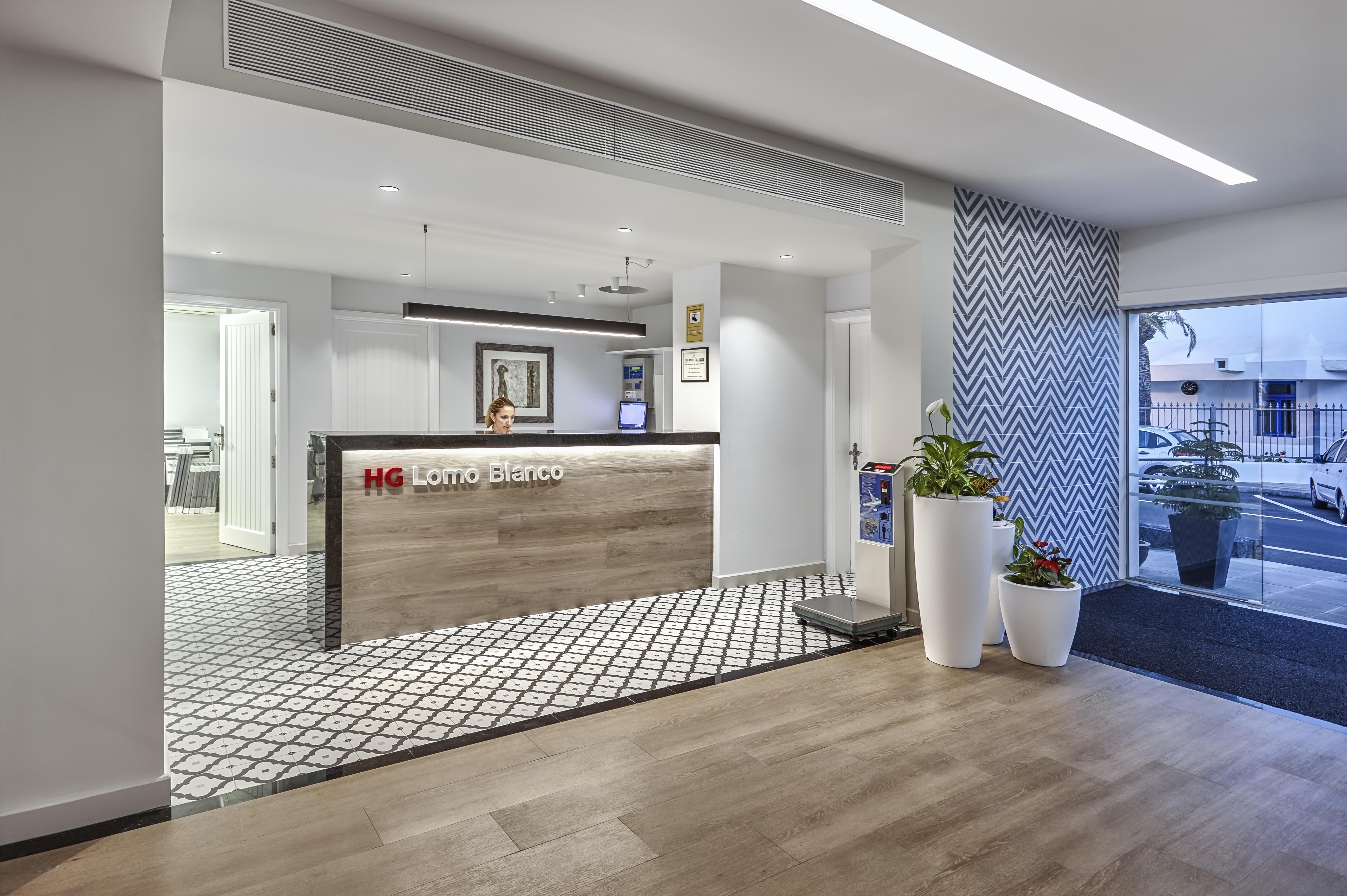 Hg Lomo Blanco Apartment Пуерто дел Кармен Екстериор снимка